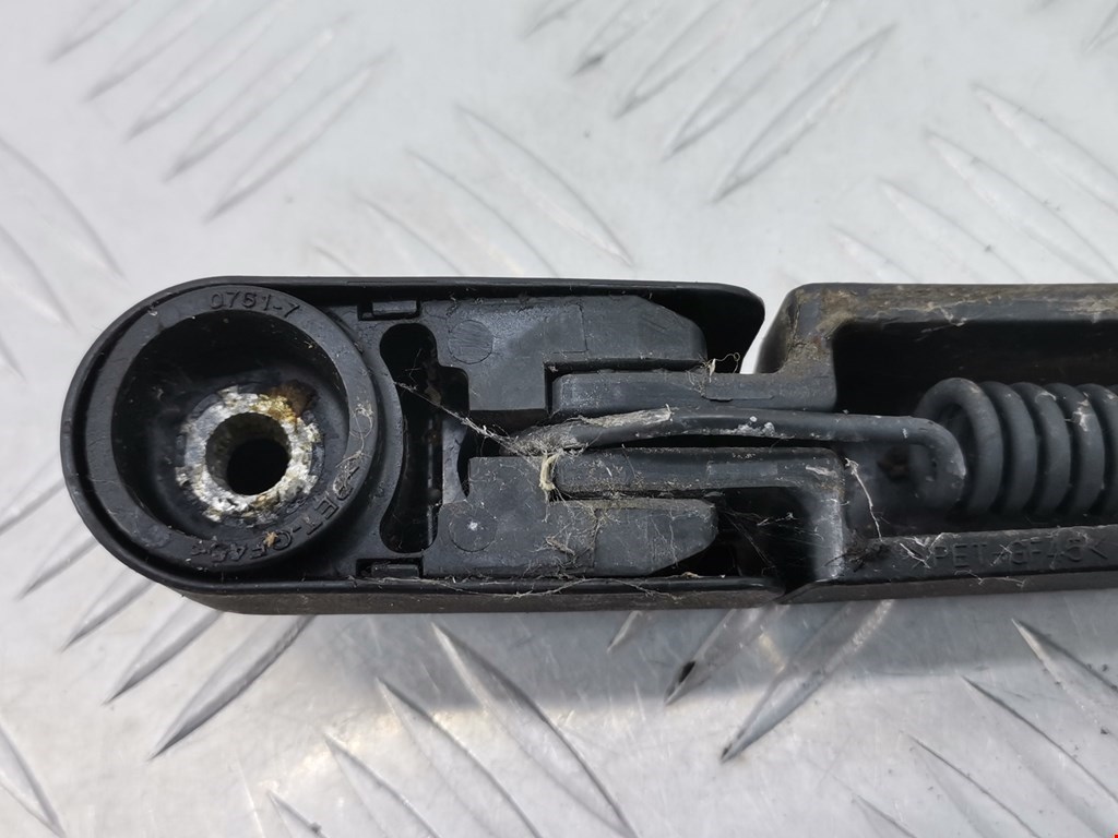 Поводок дворника задний (заднего) HYUNDAI i40 2011-2019