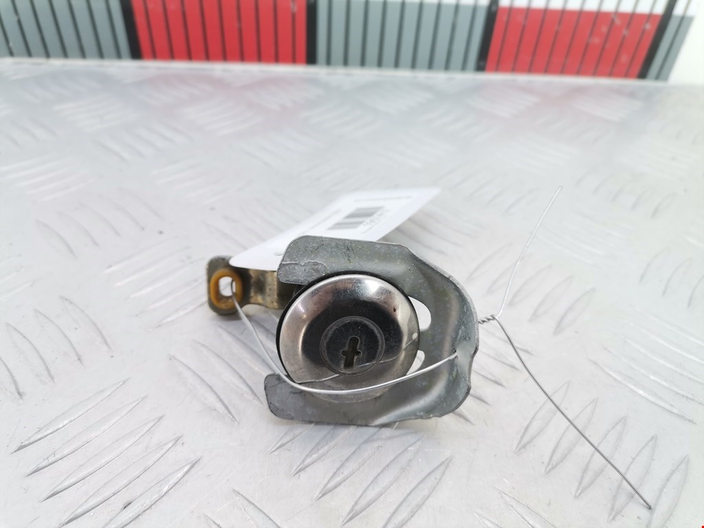 Вставка замка багажника PEUGEOT Partner 1996-2009