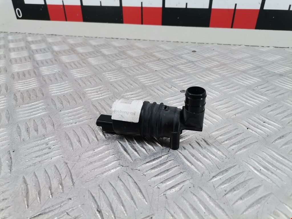 Насос (моторчик) омывателя Nissan Pathfinder (R51) (2004-2014)