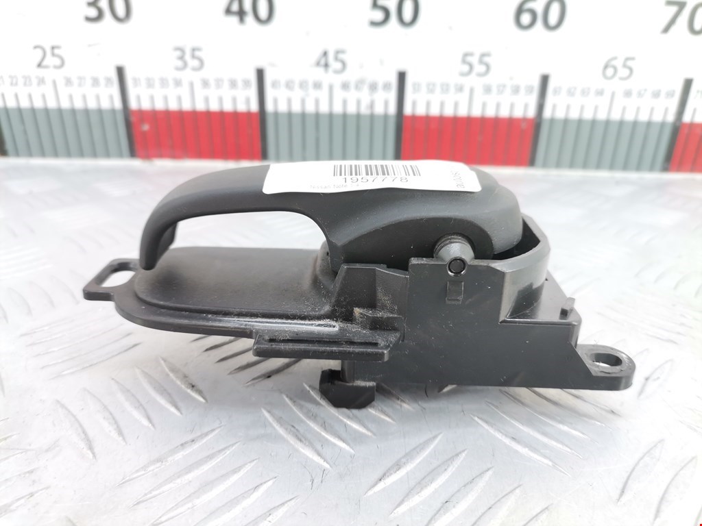 Ручка дверная передняя внутренняя правая NISSAN Note E11 2005-2014