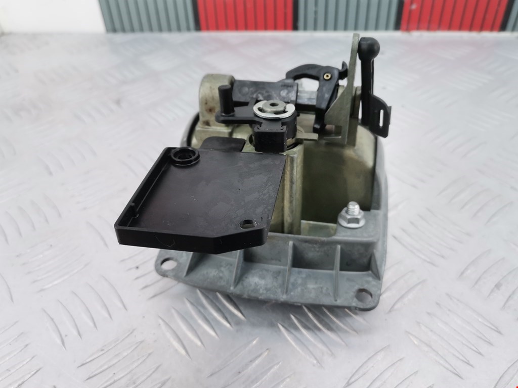 Ручка двери багажника наружная SEAT Ibiza 2002-2008