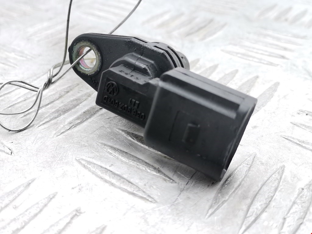 Датчик положения распредвала VOLKSWAGEN Golf IV 1997-2003