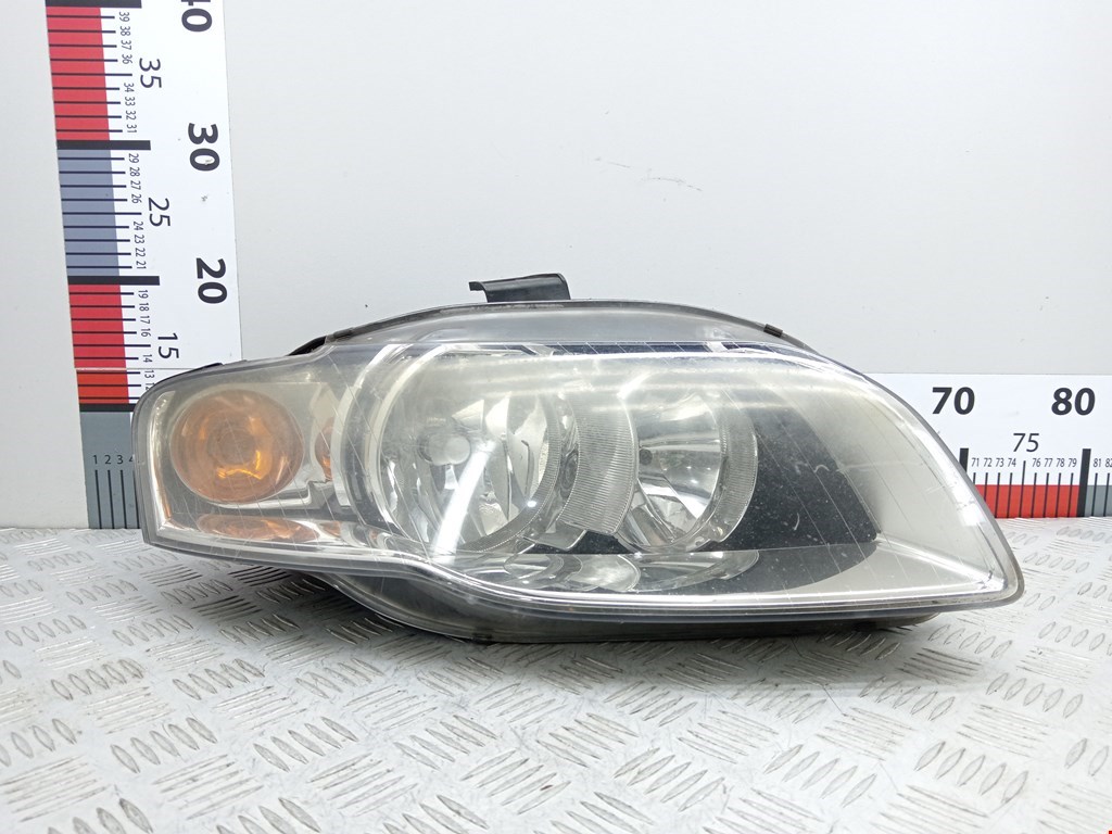 Фара правая AUDI A4 B7 2004-2007