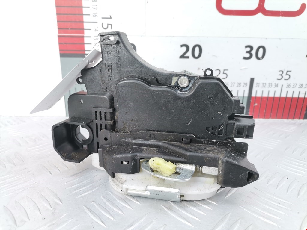 Замок двери задней правой MITSUBISHI Colt Z3 2003-2012