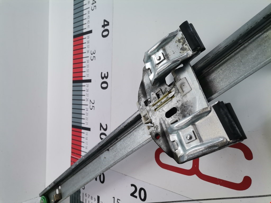 Стеклоподъемник передний правый MERCEDES-BENZ Sprinter 906 2006-2018