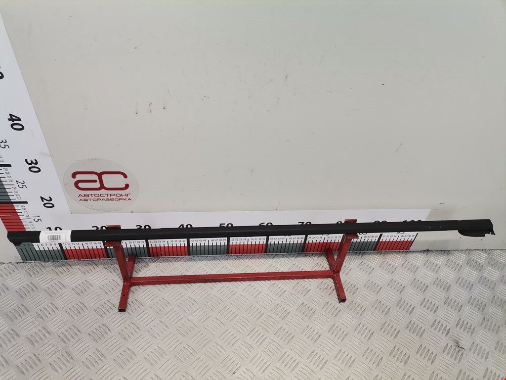 Накладка декоративная (молдинг) стекла двери задней правой Skoda Rapid 1 (2012-2020)