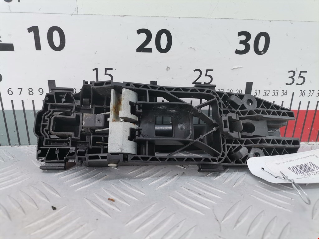 Ручка двери задней наружная правая SKODA Rapid 2012-2020