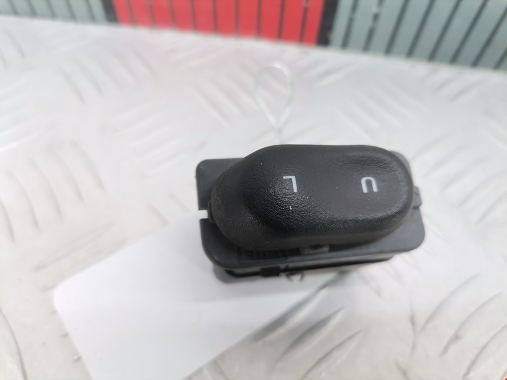 Кнопка центрального замка FORD Windstar 1994-2003