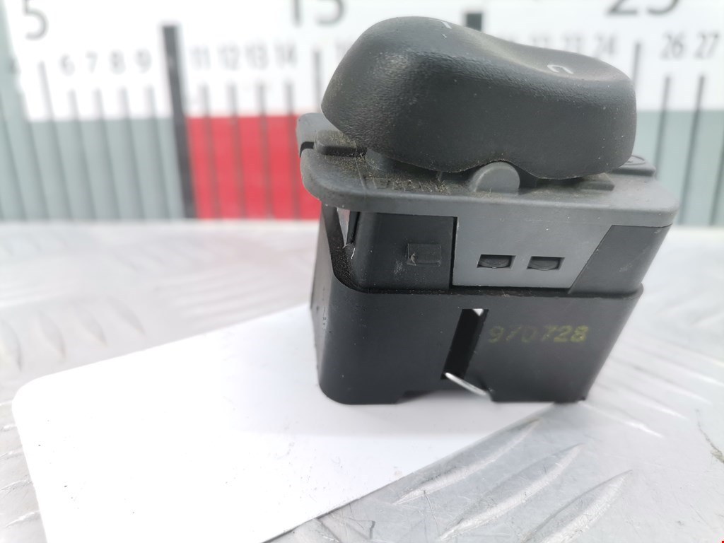 Кнопка центрального замка FORD Windstar 1994-2003