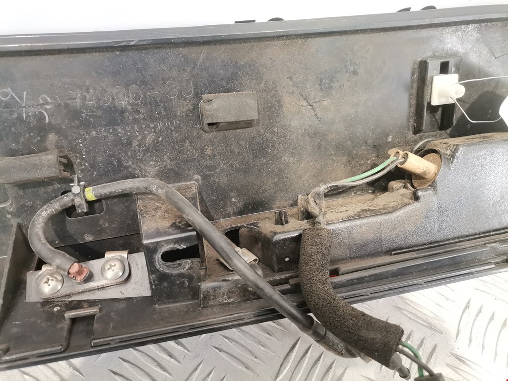 Спойлер HONDA FR-V 2004-2009