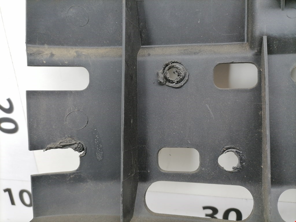 Кронштейн заднего бампера левый правый VOLKSWAGEN Sharan 1995-2010