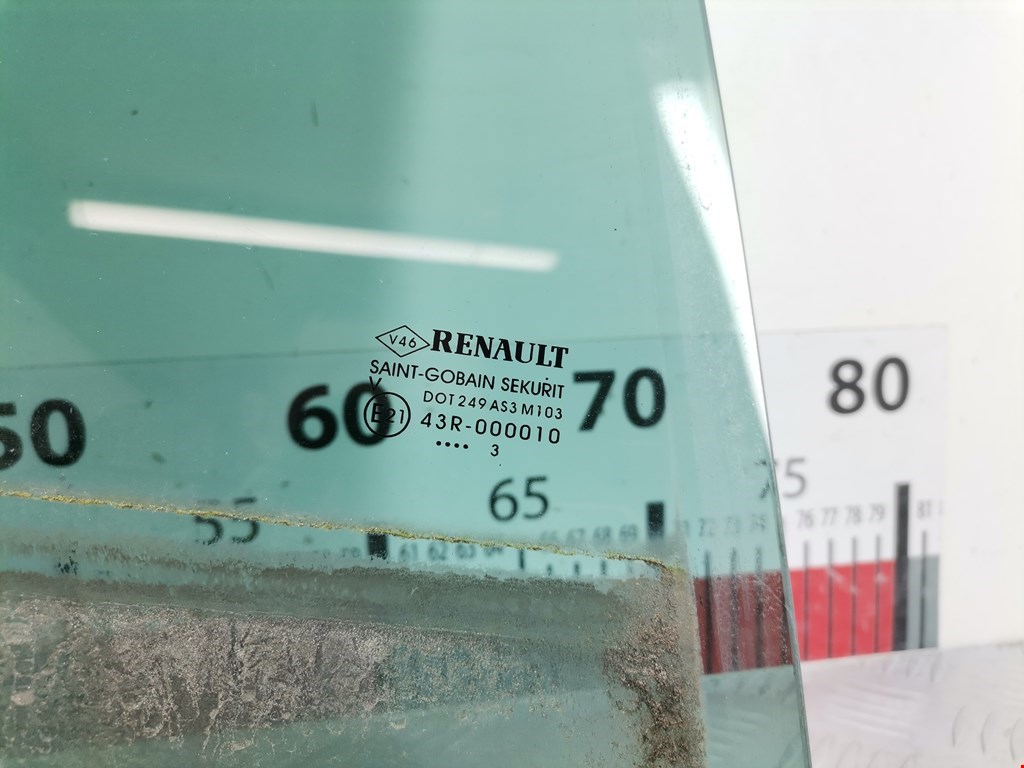 Стекло двери заднее правое RENAULT Megane III 2009-2016