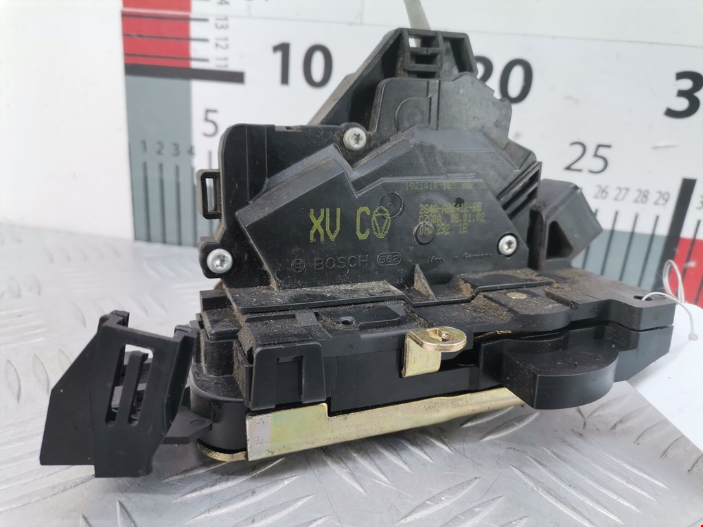 Замок двери задней правой FORD Focus I 1998-2005