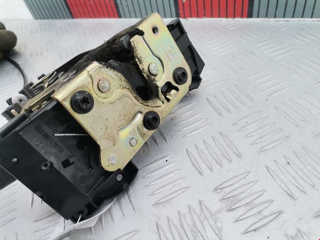 Замок двери задней правой FORD Focus I 1998-2005