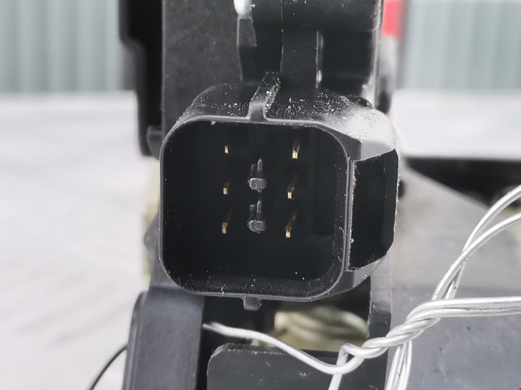 Замок двери передней левой MITSUBISHI Outlander XL 2006-2012