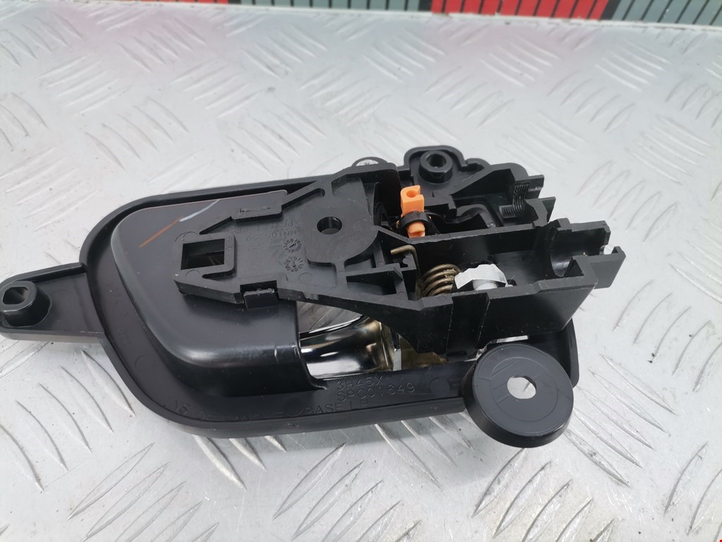 Ручка дверная передняя внутренняя левая MITSUBISHI Outlander XL 2006-2012