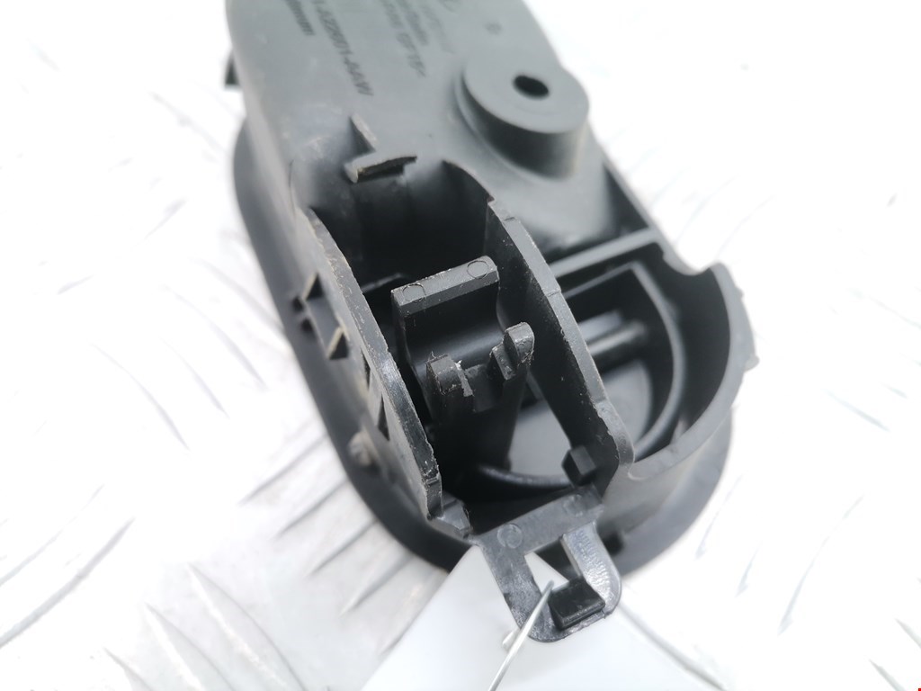 Ручка дверная передняя внутренняя левая FORD Fiesta 2001-2008