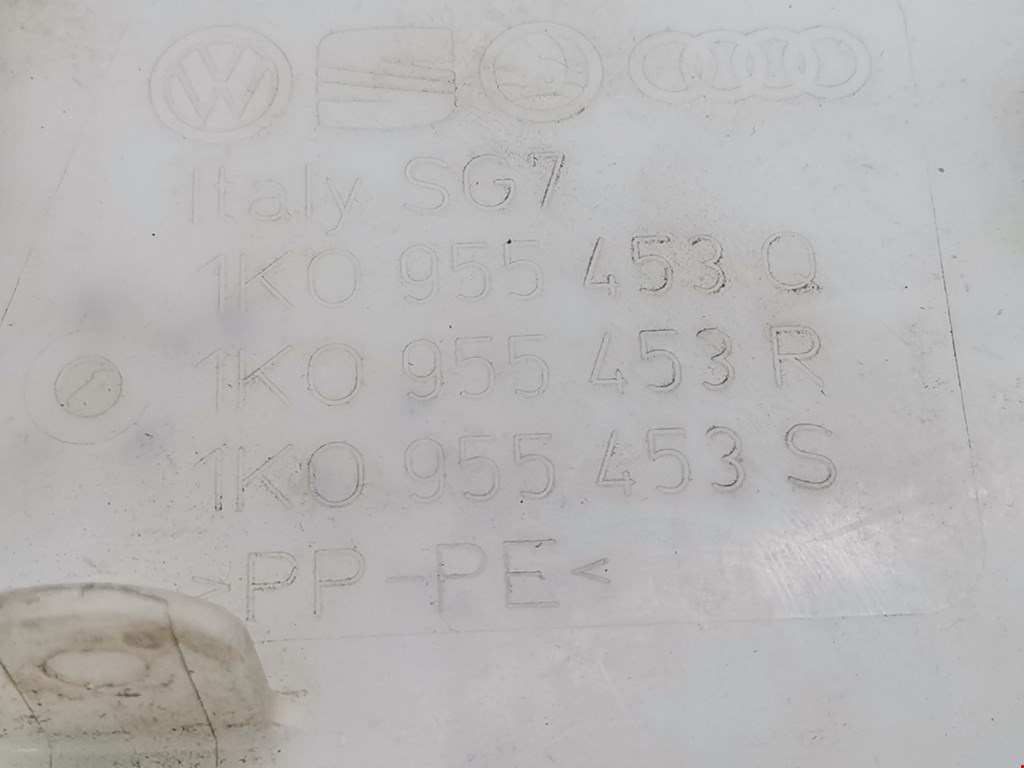 Бачок омывателя AUDI A3 8P 2003-2013