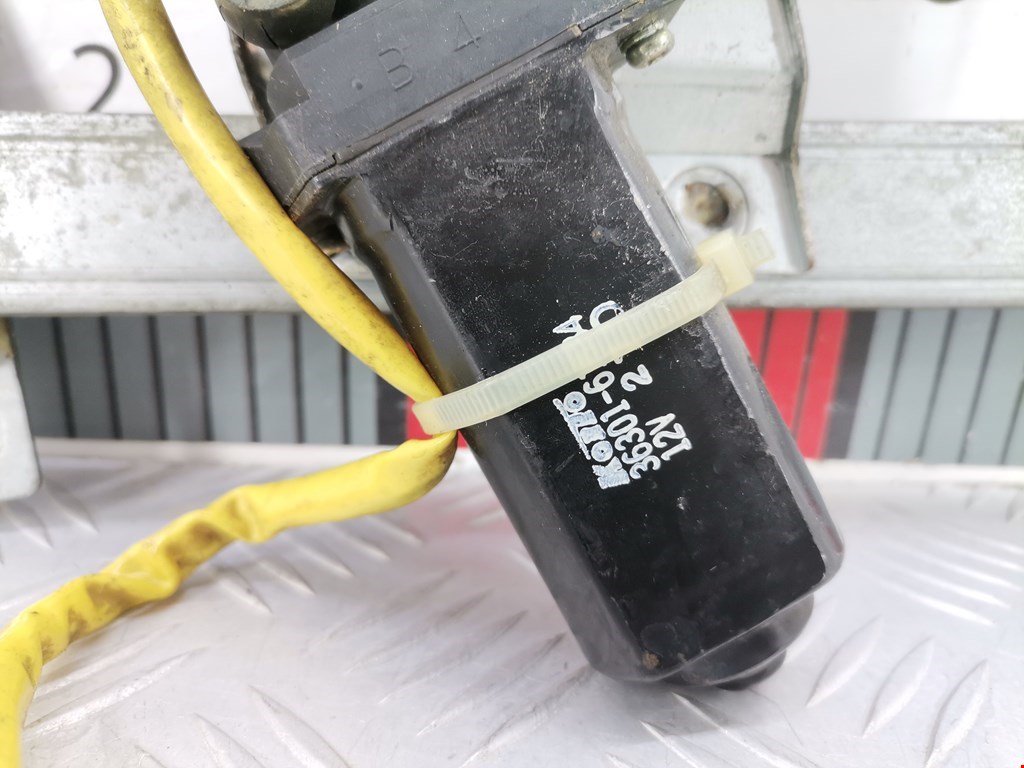 Стеклоподъемник передний правый MAZDA Xedos 6 1992-1999