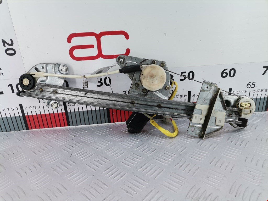 Стеклоподъемник передний правый MAZDA Xedos 6 1992-1999