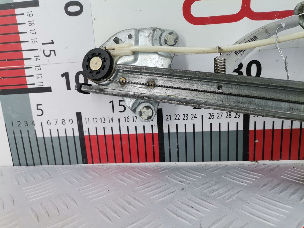 Стеклоподъемник передний правый MAZDA Xedos 6 1992-1999