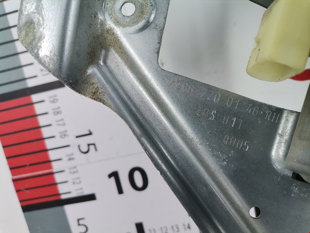 Стеклоподъемник передний правый MERCEDES-BENZ Sprinter 906 2006-2018