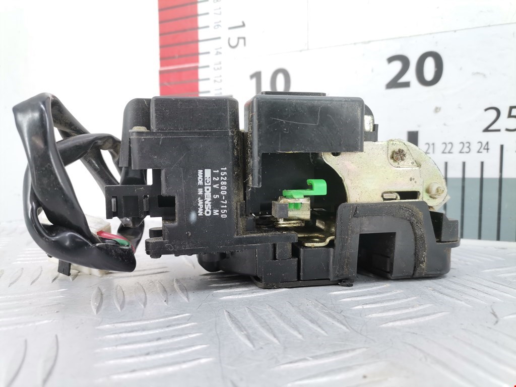 Замок двери передней правой MAZDA Xedos 6 1992-1999