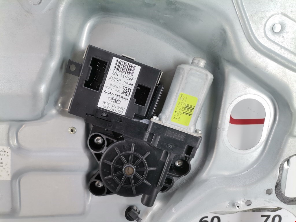 Стеклоподъемник передний левый FORD Kuga 2008-2012