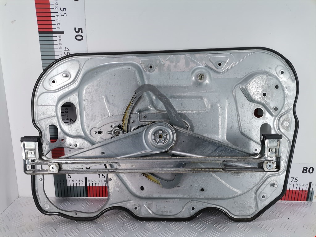 Стеклоподъемник передний левый FORD Kuga 2008-2012