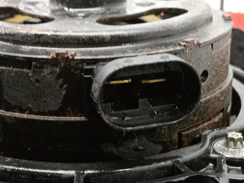 Вентилятор радиатора основного RENAULT Laguna 2001-2007