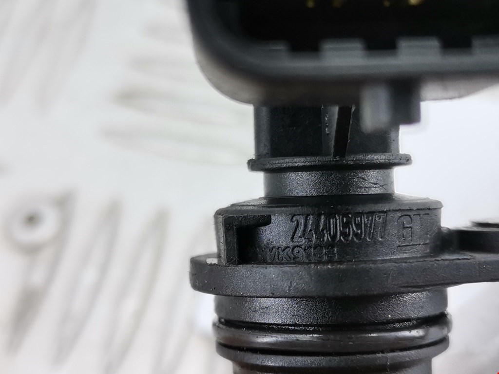 Датчик положения распредвала OPEL Signum 2003-2008