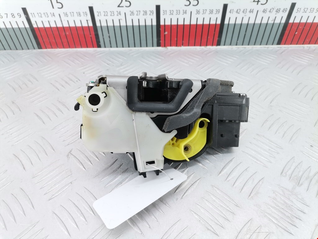 Замок двери передней левой Chevrolet Orlando (2010-2023)