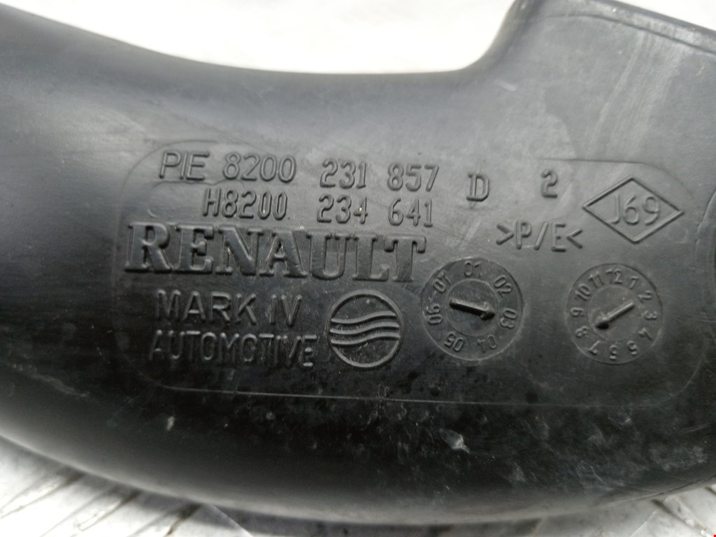 Патрубок воздушного фильтра RENAULT Scenic II 2003-2010