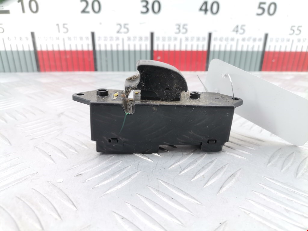 Кнопка стеклоподъемника PEUGEOT 4007 2007-2012