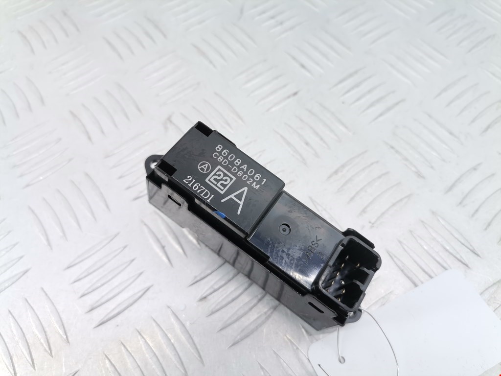 Кнопка стеклоподъемника PEUGEOT 4007 2007-2012