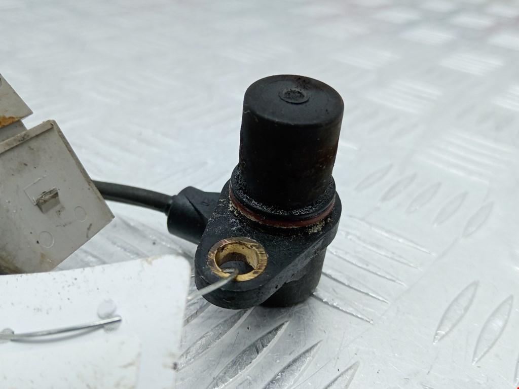 Датчик положения коленвала VOLKSWAGEN Bora 1998-2005