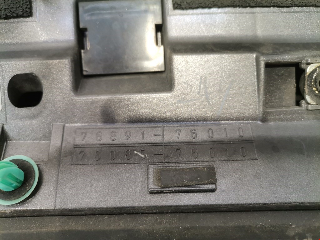 Спойлер LEXUS CT 2010-2018