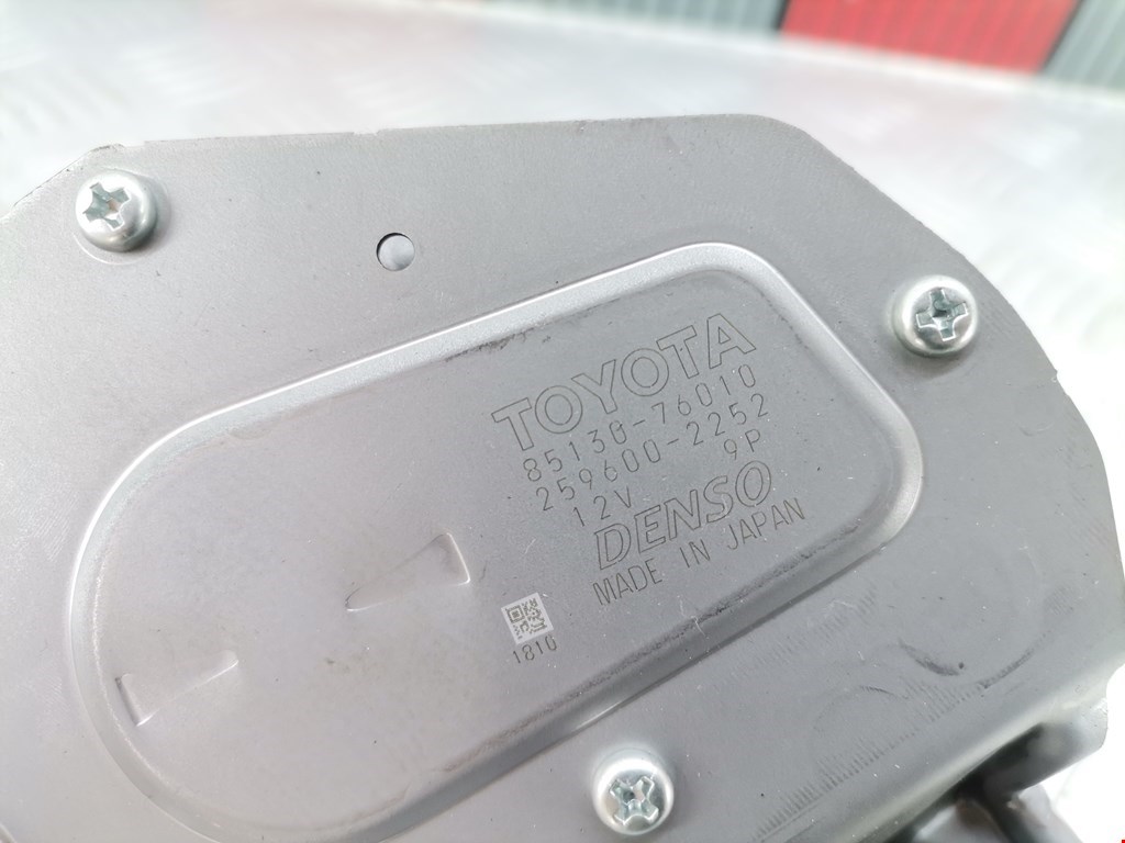 Моторчик стеклоочистителя задний LEXUS CT 2010-2018