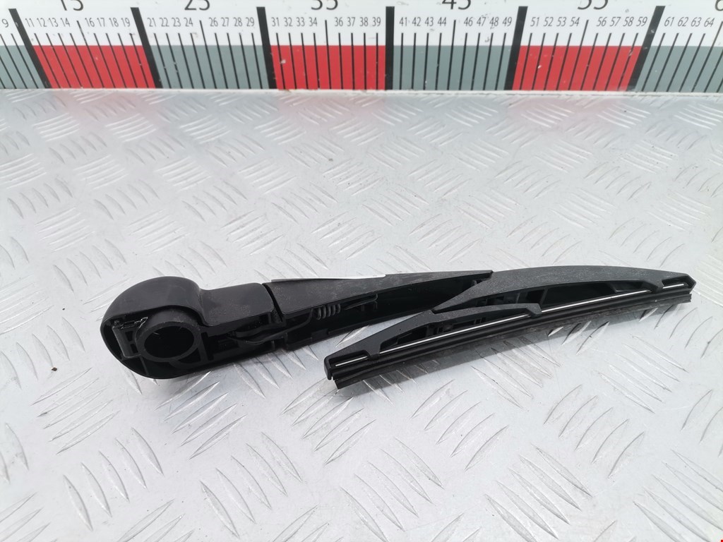 Поводок дворника задний (заднего) LEXUS CT 2010-2018