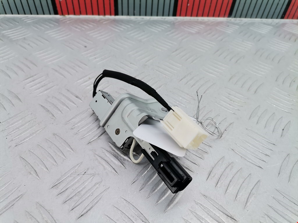 Усилитель антенны LEXUS CT 2010-2018