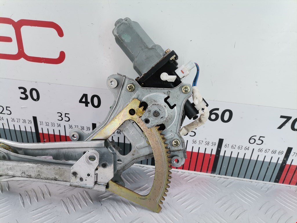 Стеклоподъемник задний правый SUBARU Legacy 2003-2009