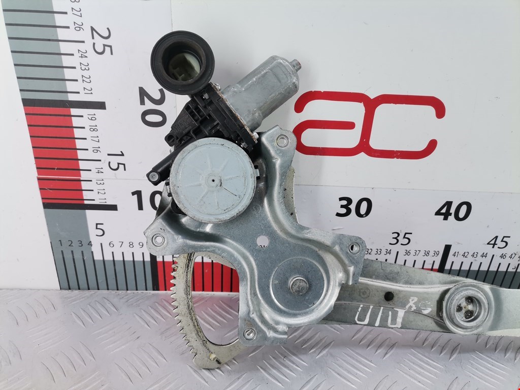 Стеклоподъемник передний правый TOYOTA Camry XV40 2006-2011