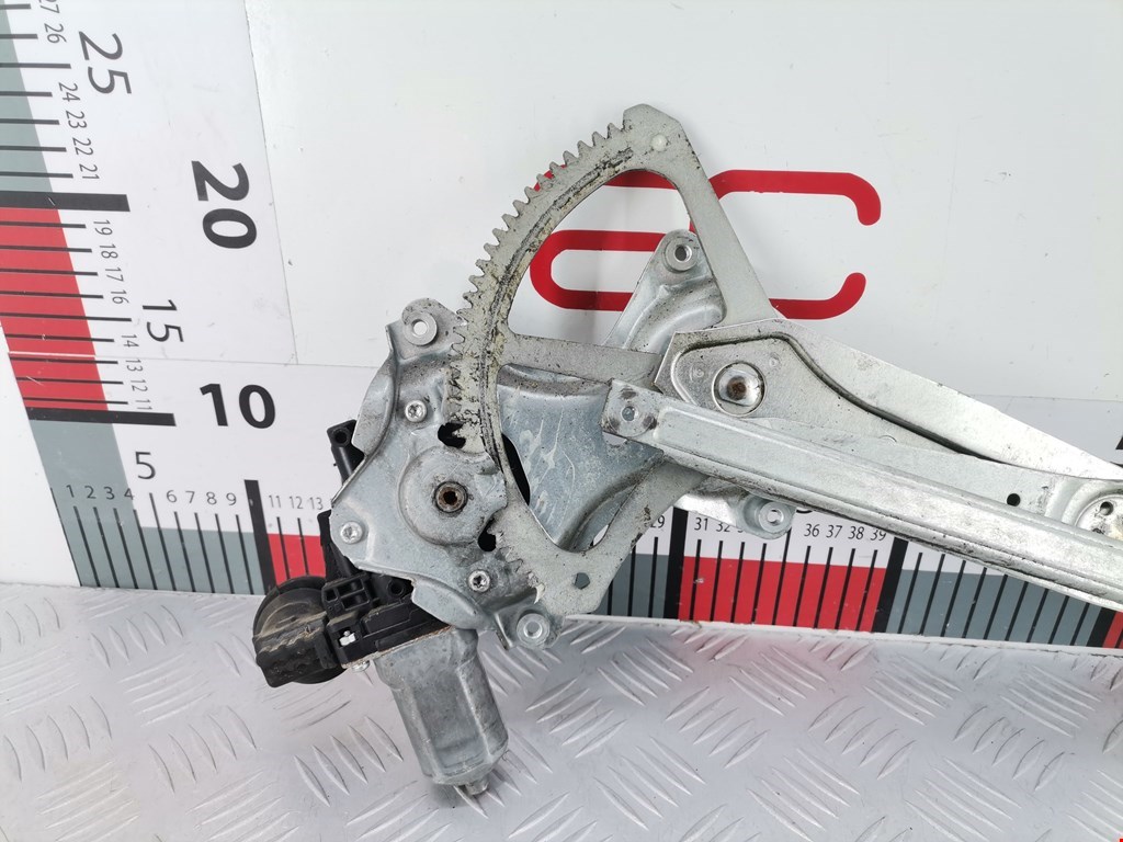 Стеклоподъемник передний правый TOYOTA Camry XV40 2006-2011