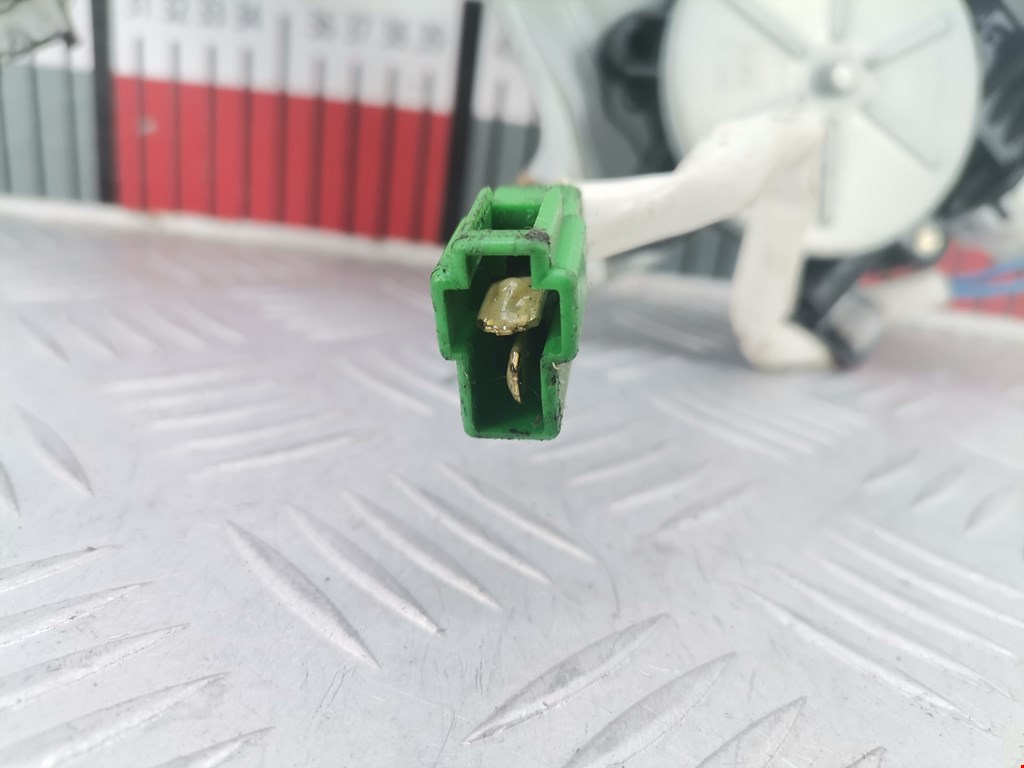 Стеклоподъемник задний левый SUBARU Legacy 2003-2009