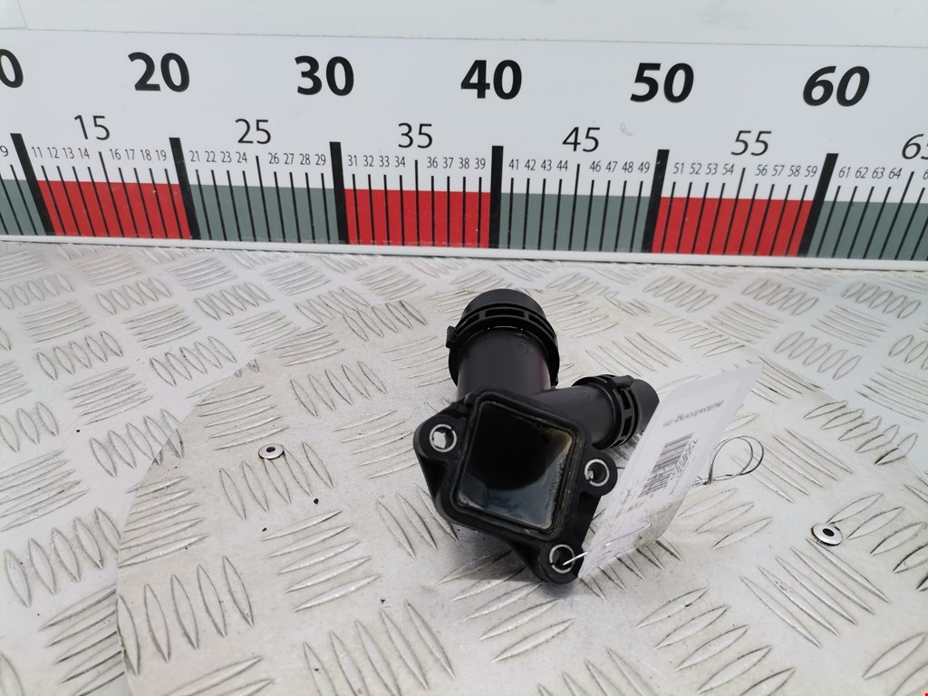 Тройник системы охлаждения BMW X5 E53 1999-2006