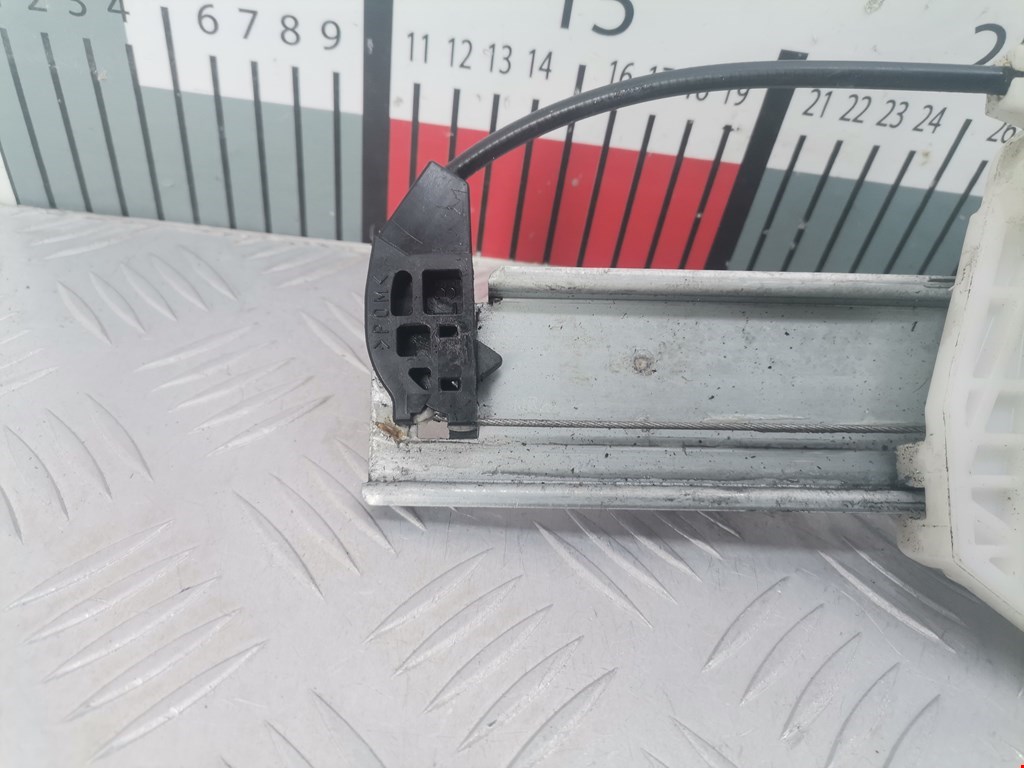 Стеклоподъемник задний левый HONDA FR-V 2004-2009