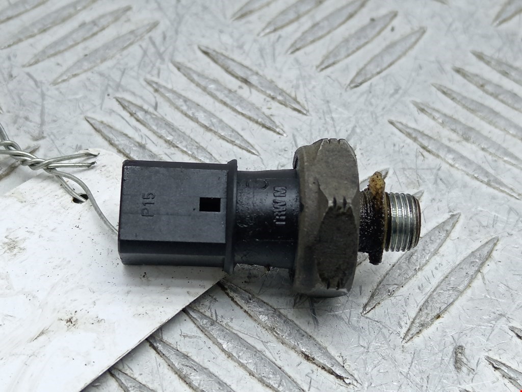 Датчик давления масла Nissan Micra K11 (1992-2002)