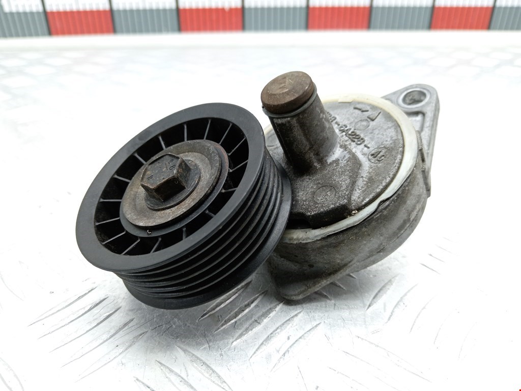 Натяжитель ремня генератора (приводного поликлинового ремня Ford Focus 1 (1998-2005)