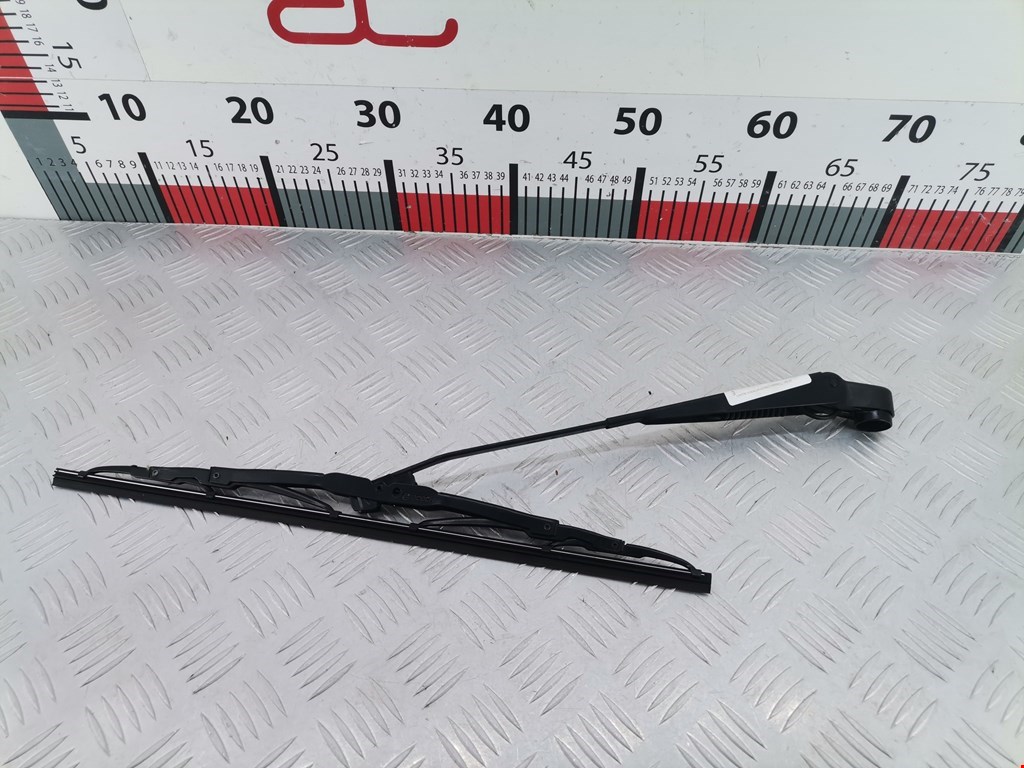 Поводок дворника задний (заднего) TOYOTA Prius II XW20 2003-2012