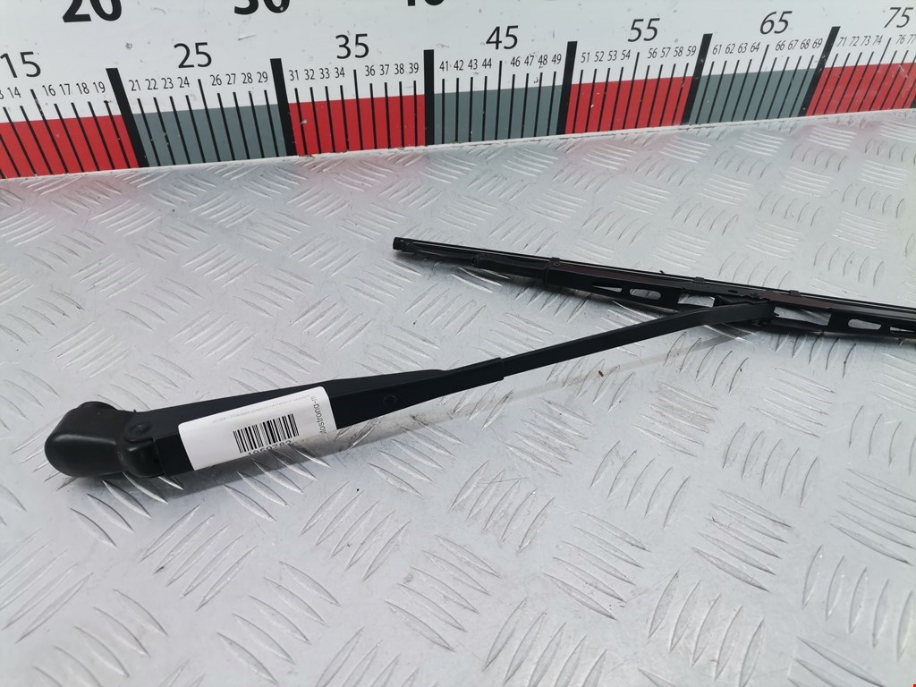 Поводок дворника задний (заднего) TOYOTA Prius II XW20 2003-2012